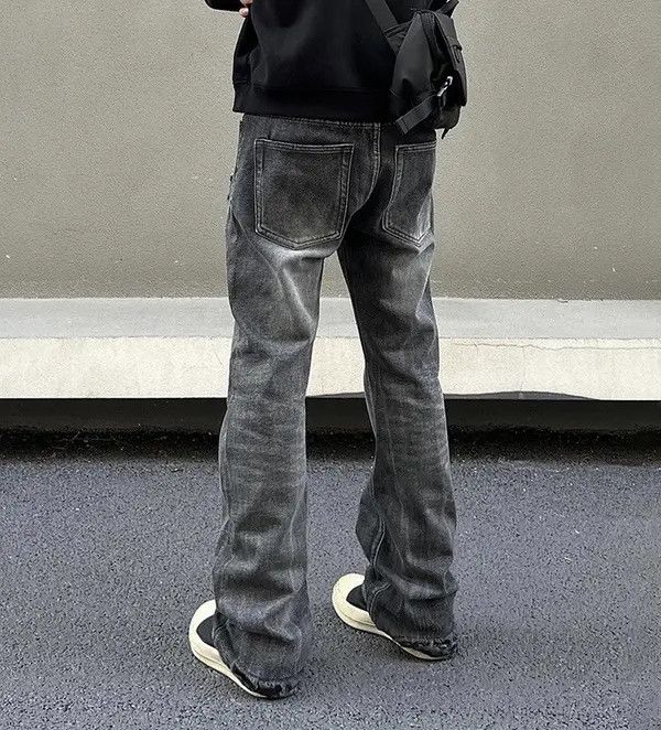 Jean Black Ripped Straight Leg jeans Size US 32 / EU 48 - 4 Thumbnail