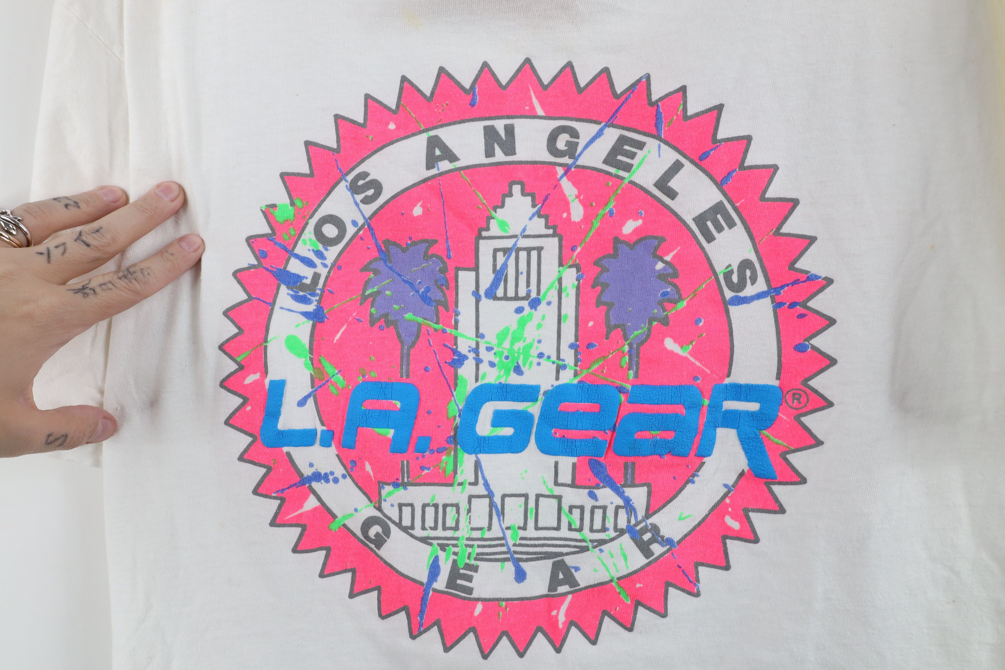 Vintage Vintage 90s LA Gear Spell Out Puff Paint T-Shirt White USA Size US XL / EU 56 / 4 - 9 Thumbnail