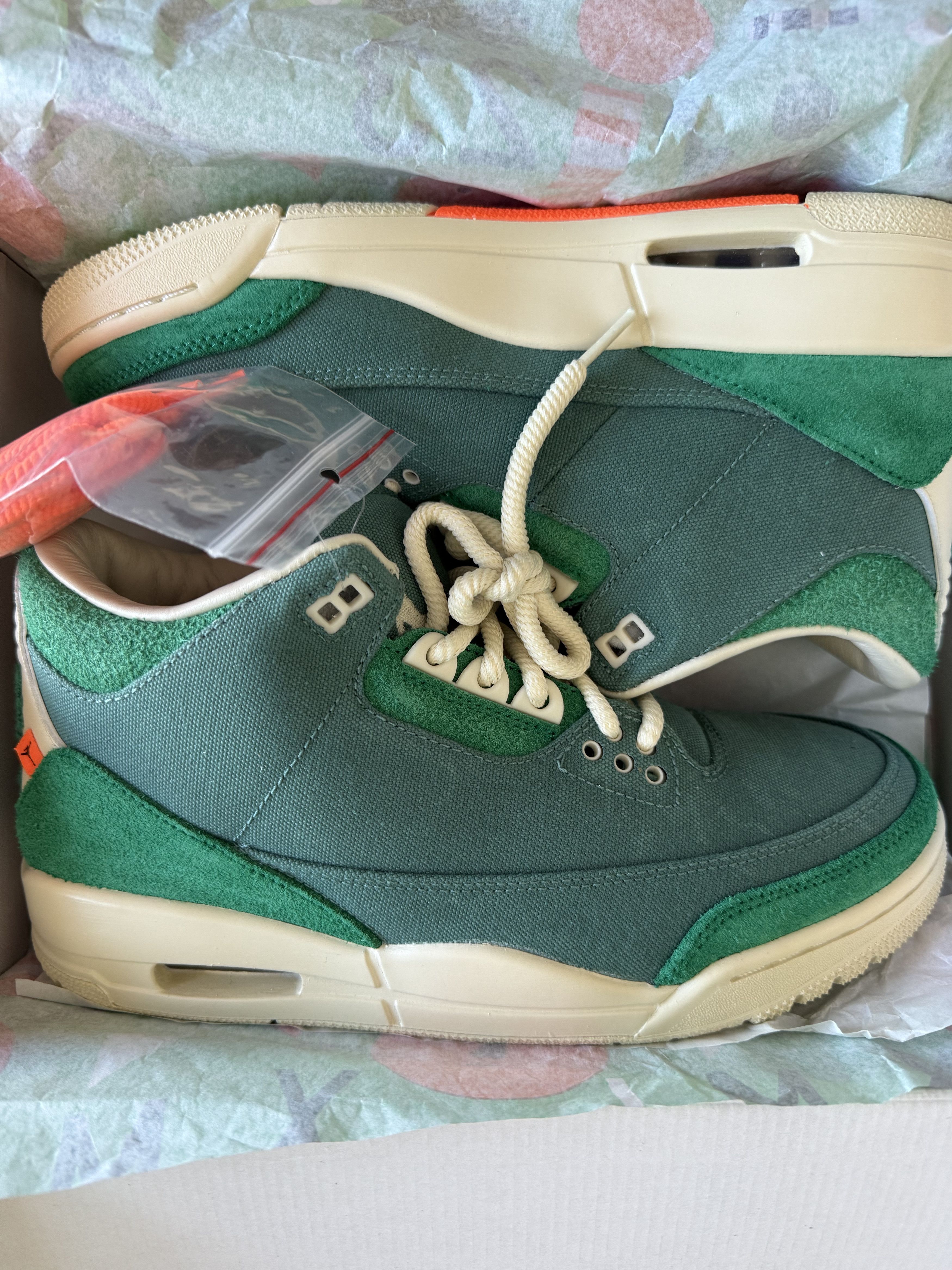 Jordan Brand × Nina Chanel Abney Jordan 3 Retro SP Nina Chanel Abney Bicoastal Sz 8 Deadstock Size US 8 / IT 38 - 8 Thumbnail