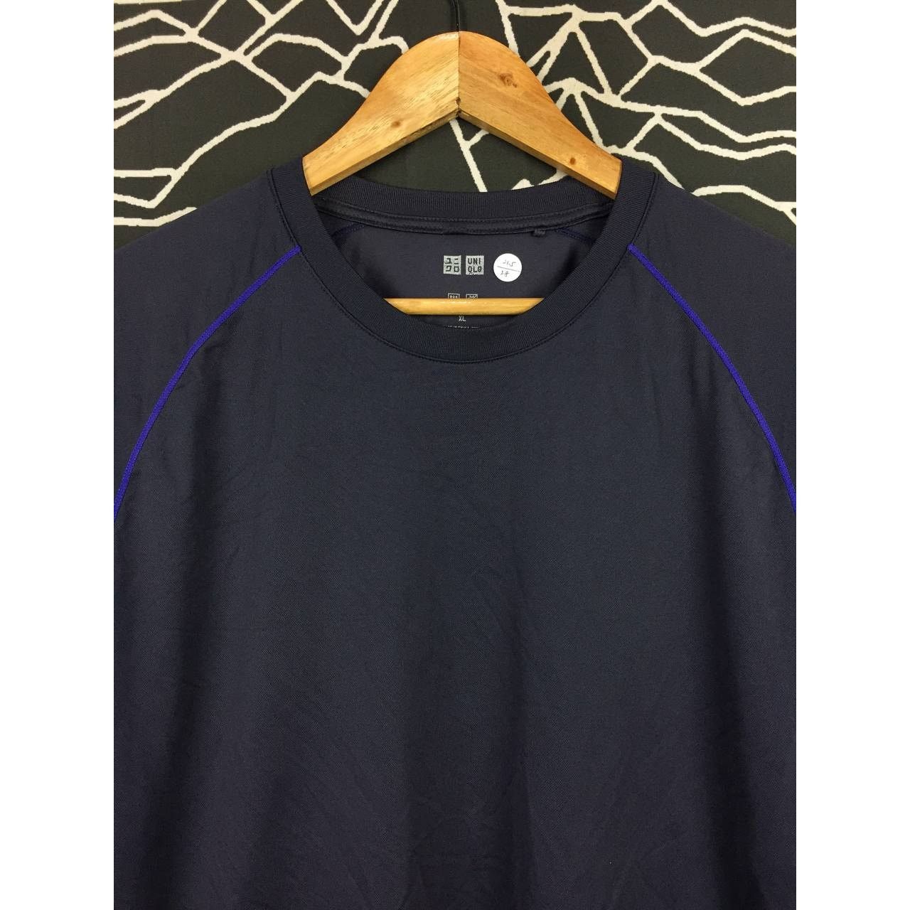 Japanese Brand × Uniqlo Uniqlo DRY Anti-Bacterial Crew Neck Activewear Tee Size US L / EU 52-54 / 3 - 3 Thumbnail