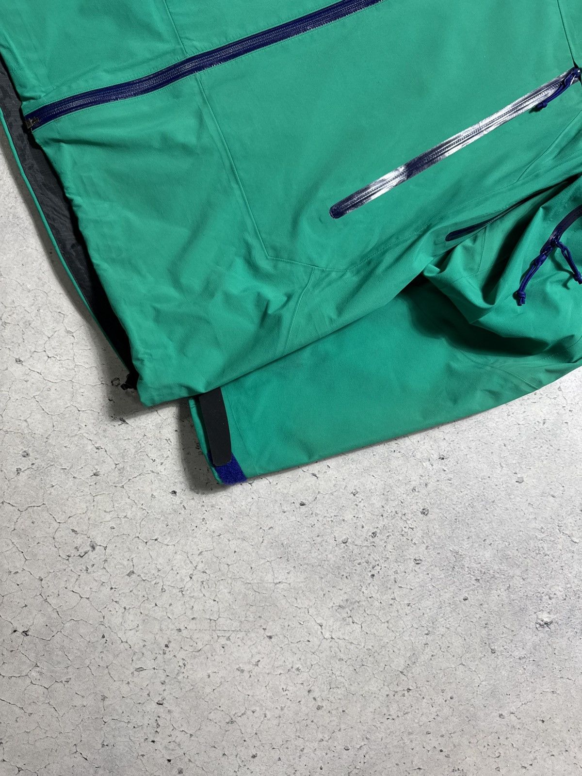 Arc'teryx Arcteryx Gore-Tex Nylon Windbreakers Jacket Outdoor Size M Size US M / EU 48-50 / 2 - 3 Thumbnail