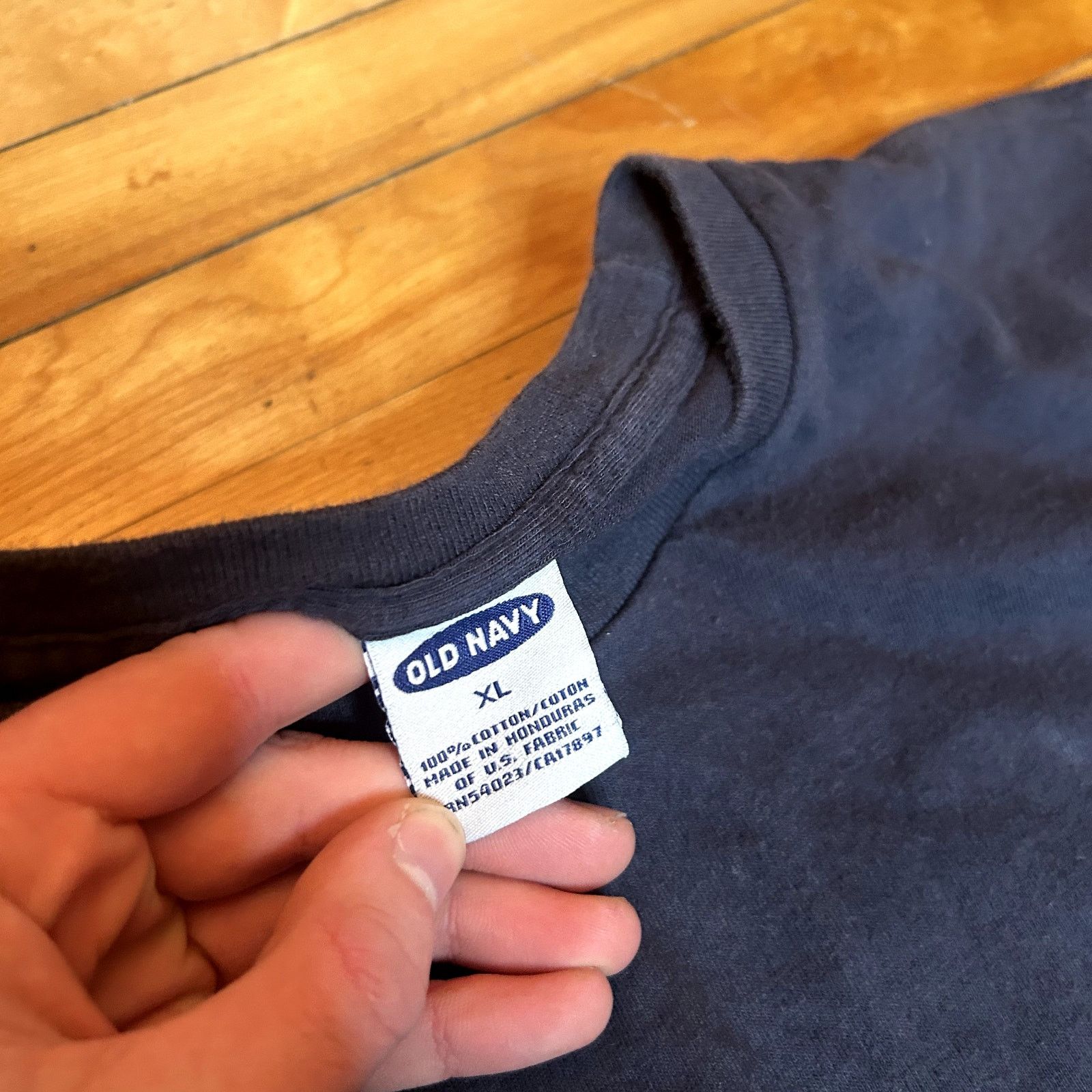 Old Navy Y2K Old Navy T-Shirts XL Size US XL / EU 56 / 4 - 3 Thumbnail
