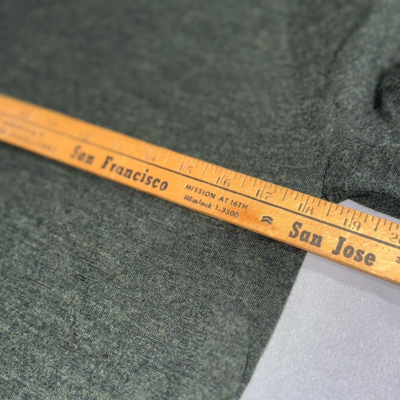 Vince Vince Mens Medium Green Merino Wool Hooded Pullover Sweater Knit Size US M / EU 48-50 / 2 - 6 Thumbnail