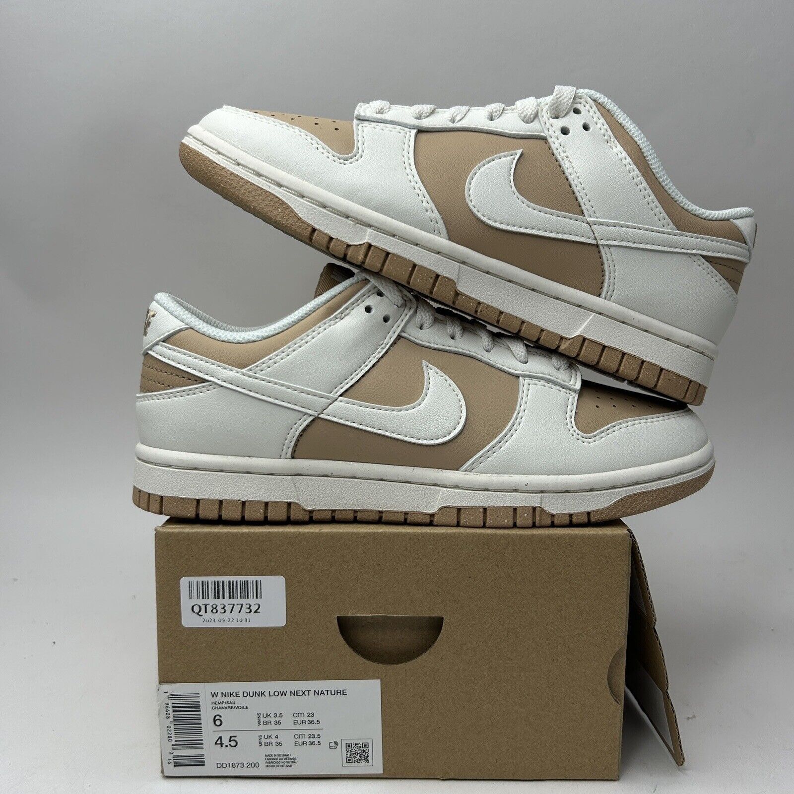 Nike Nike Dunk Low WMNS Next Nature “Beige Sail White/Hemp” 2023 Size US 6 / IT 36 - 1 Thumbnail