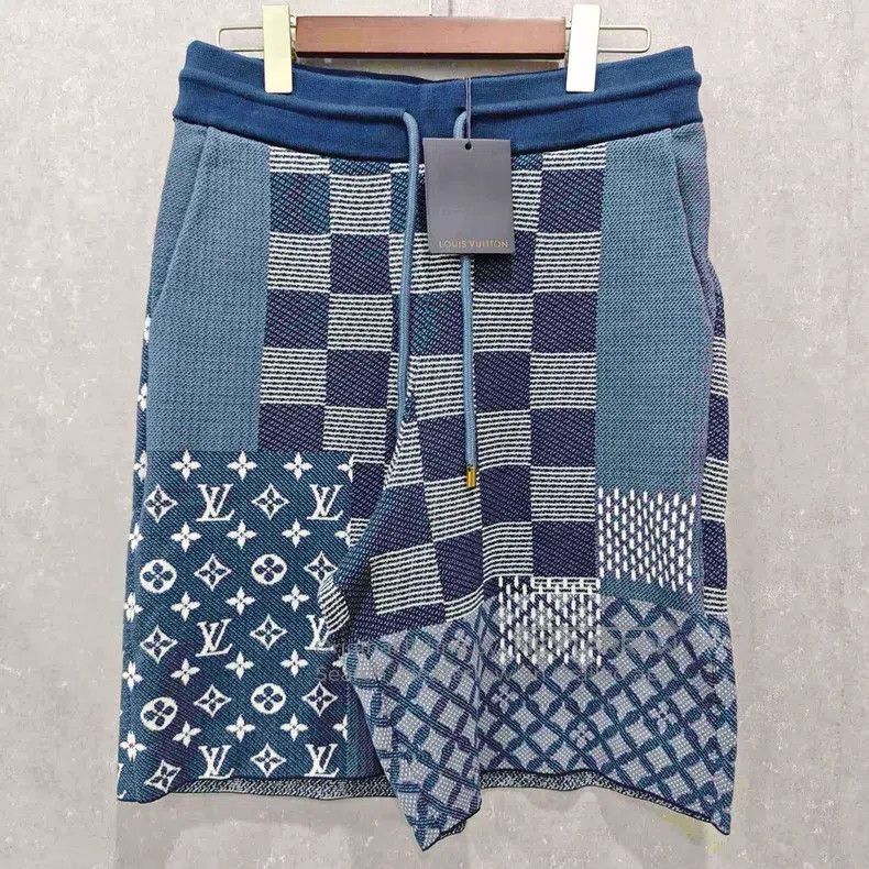 Louis Vuitton Louis Vuitton size l Blue checkerboard full-print knit shor Size US 28 / EU 44 - 2 Thumbnail