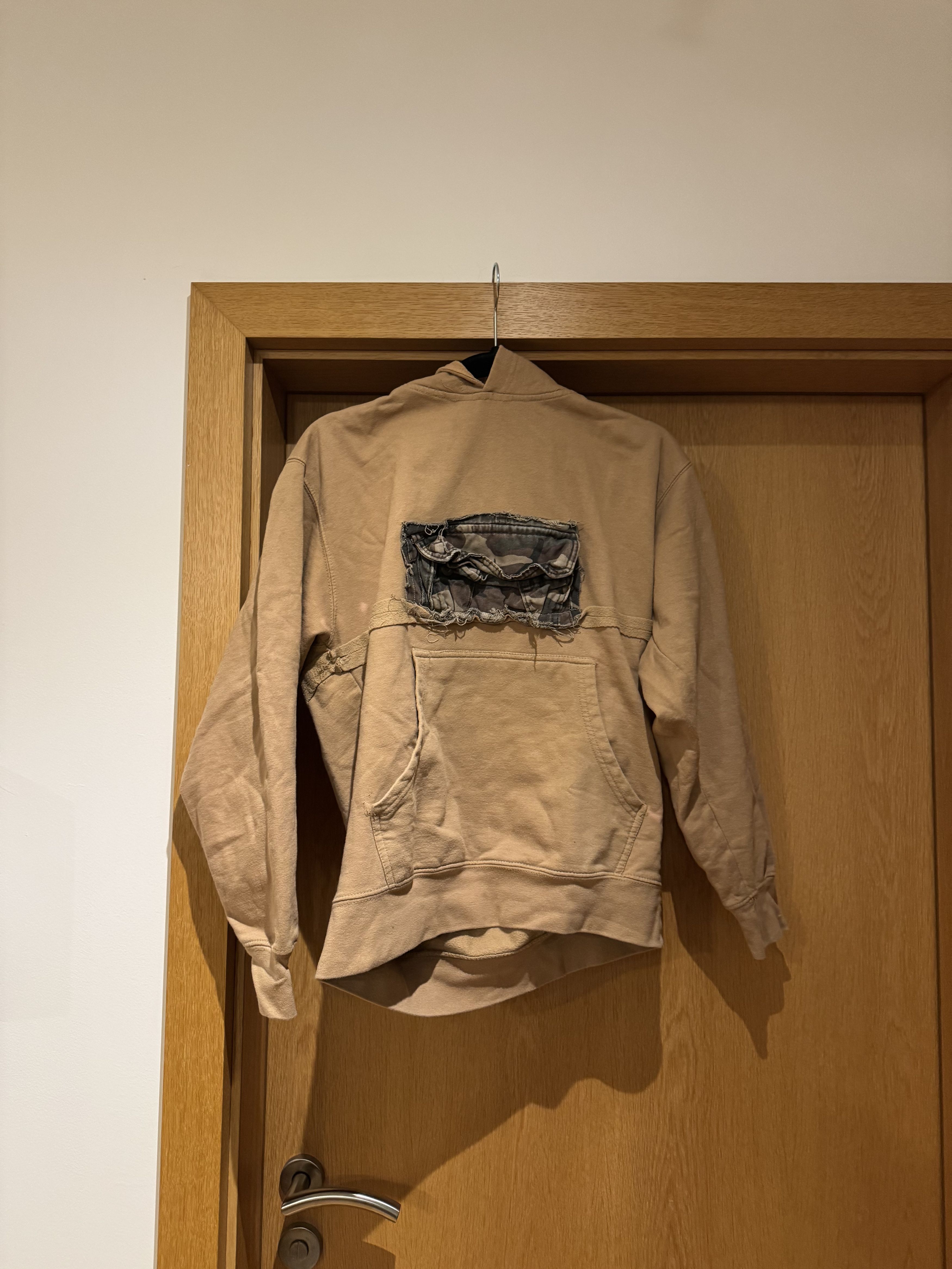 Carhartt Custom Made Carhartt Hoodie Size US M / EU 48-50 / 2 - 1 Thumbnail