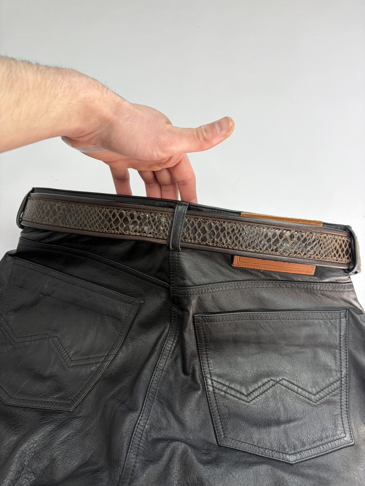 Hysteric Glamour Gothic Leather Belt with Sculpted Metal Panels LGB Vibe Size 36 - 9 Thumbnail