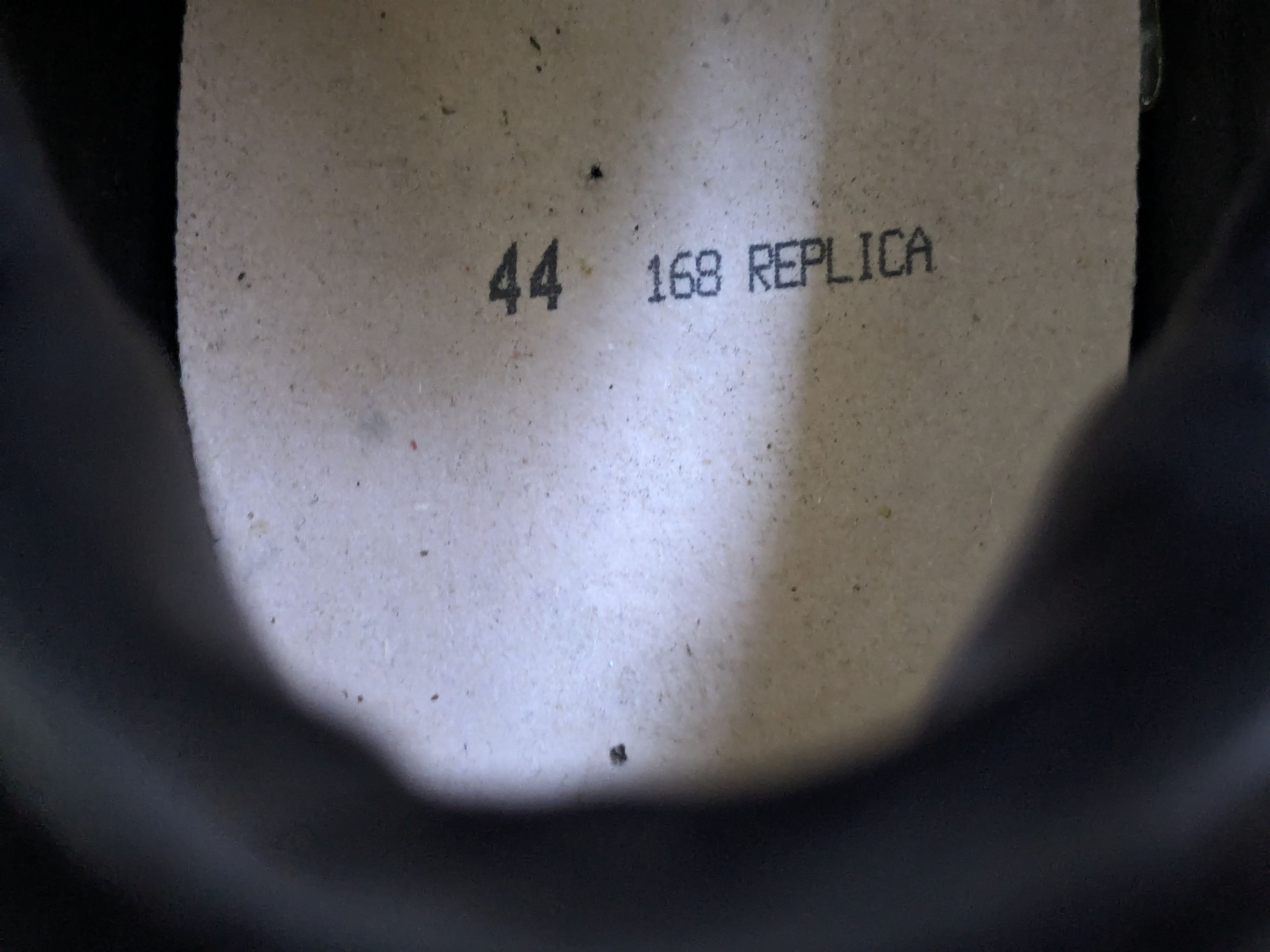Maison Margiela Maison Margiela Replica GAT Black 11 44 Low Tops Size US 11 / EU 44 - 10 Thumbnail