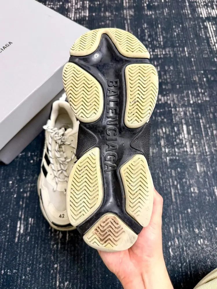 Adidas Balenciaga x Adidas Original triple S-2507 Size US 9 / EU 42 - 4 Thumbnail