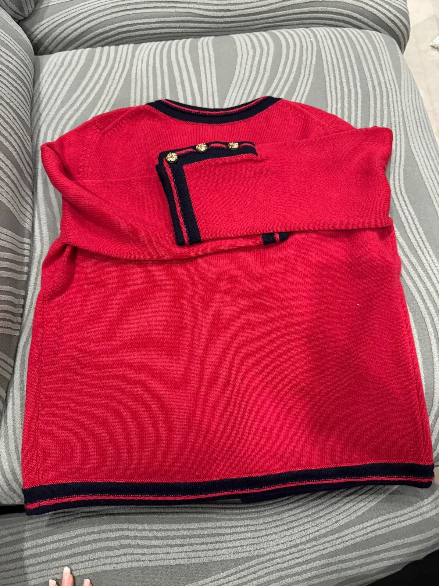 Chanel CHANEL Red Cardigan Authentic Size XS / US 0-2 / IT 36-38 - 4 Thumbnail