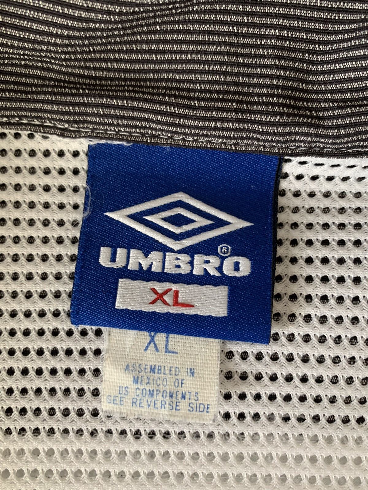 Umbro × Vintage Vintage White Umbro Windbreaker Size US XL / EU 56 / 4 - 5 Thumbnail