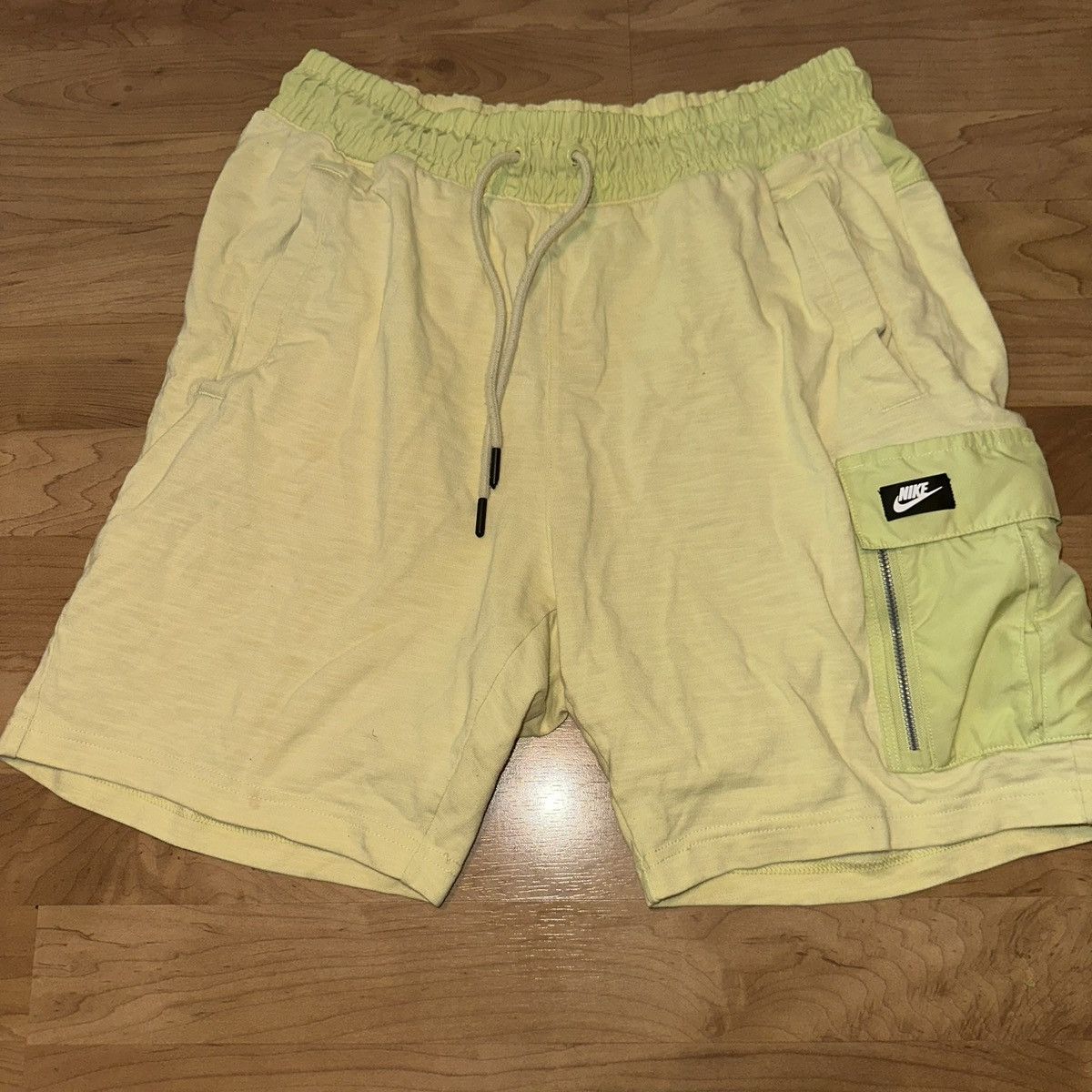 Nike Nike Cargo Shorts Drawstring Yellow green Mens Size M Size US 34 / EU 50 - 3 Thumbnail