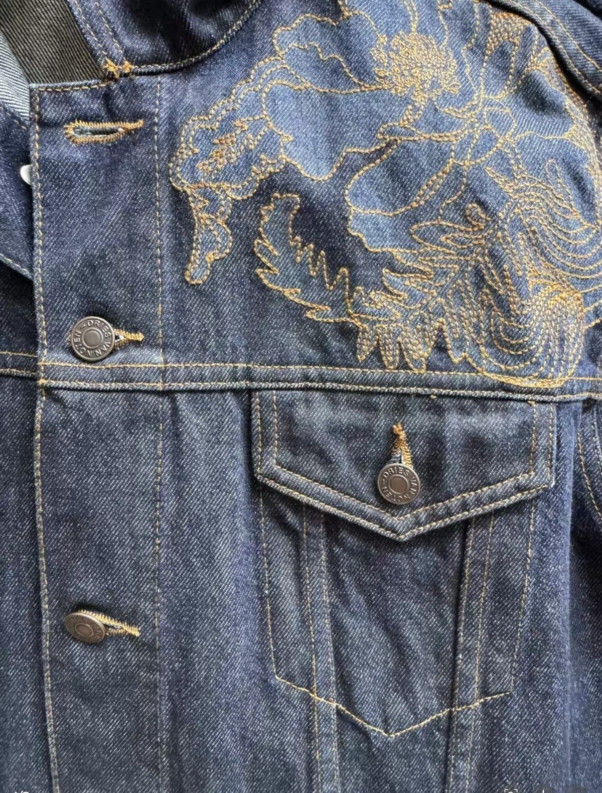 Dries Van Noten DRIES VAN NOTEN 2018 Runway Embroidered Denim Jacket Size US L / EU 52-54 / 3 - 4 Thumbnail