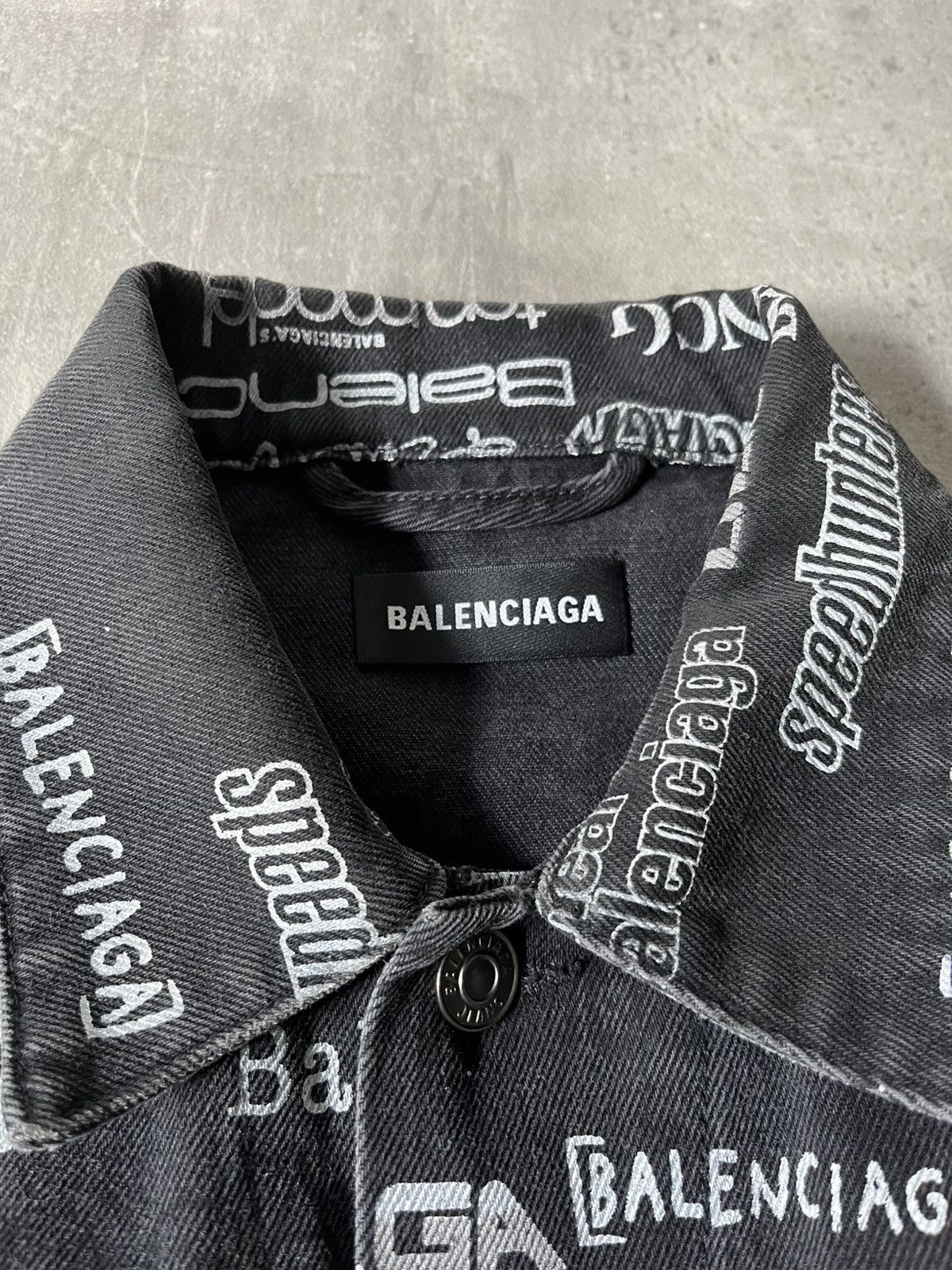 Balenciaga Balenciaga denim jacket all over print black white monogram Size US L / EU 52-54 / 3 - 6 Thumbnail
