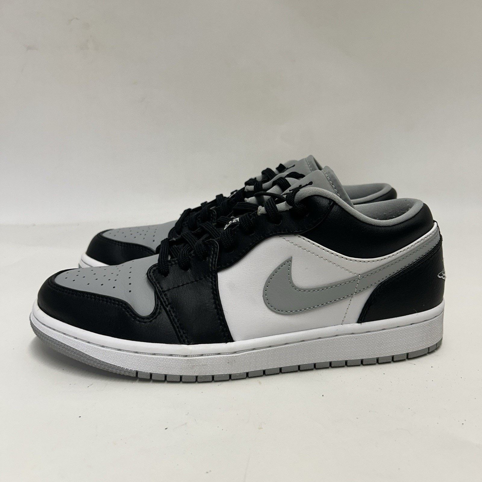 Jordan Brand Nike Air Jordan 1 Low “Smoke Grey/Black Light Grey/White” Size US 8.5 / EU 41-42 - 6 Thumbnail