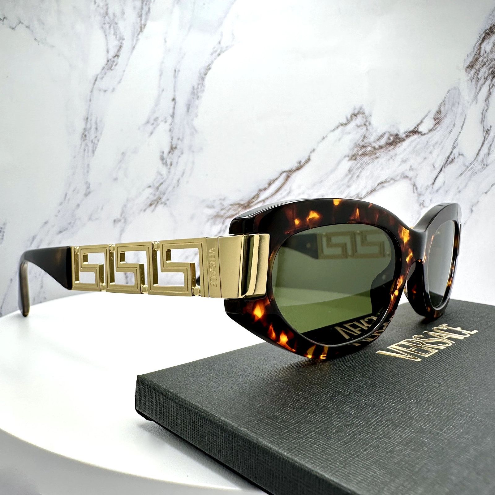 Versace New VERSACE Sunglasses Brown Gold Acetate & Metal Cat Eye Size ONE SIZE - 12 Thumbnail