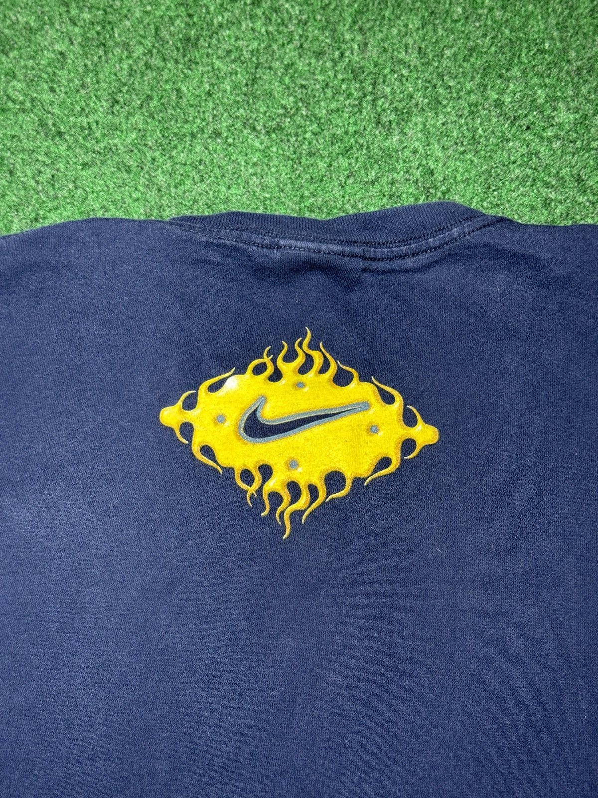 Nike Vintage Nike Y2K Flame Tribal Jnco Skater 19x26 Med T Shirt Size US M / EU 48-50 / 2 - 5 Thumbnail