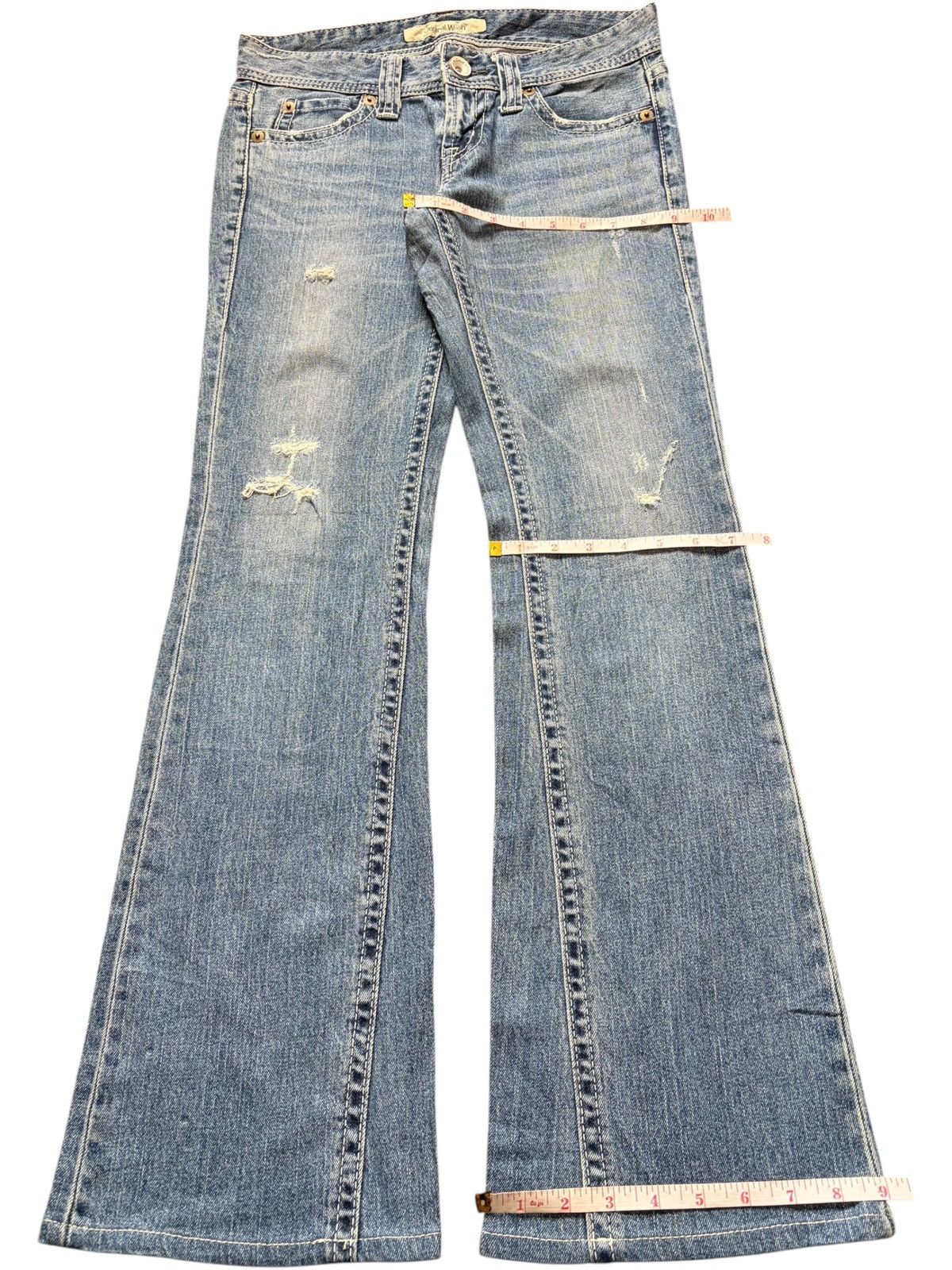 Uniqlo Vintage Uniqlo Faded Wash Distressed Flare Jeans Size 30" / US 8 / IT 44 - 8 Thumbnail