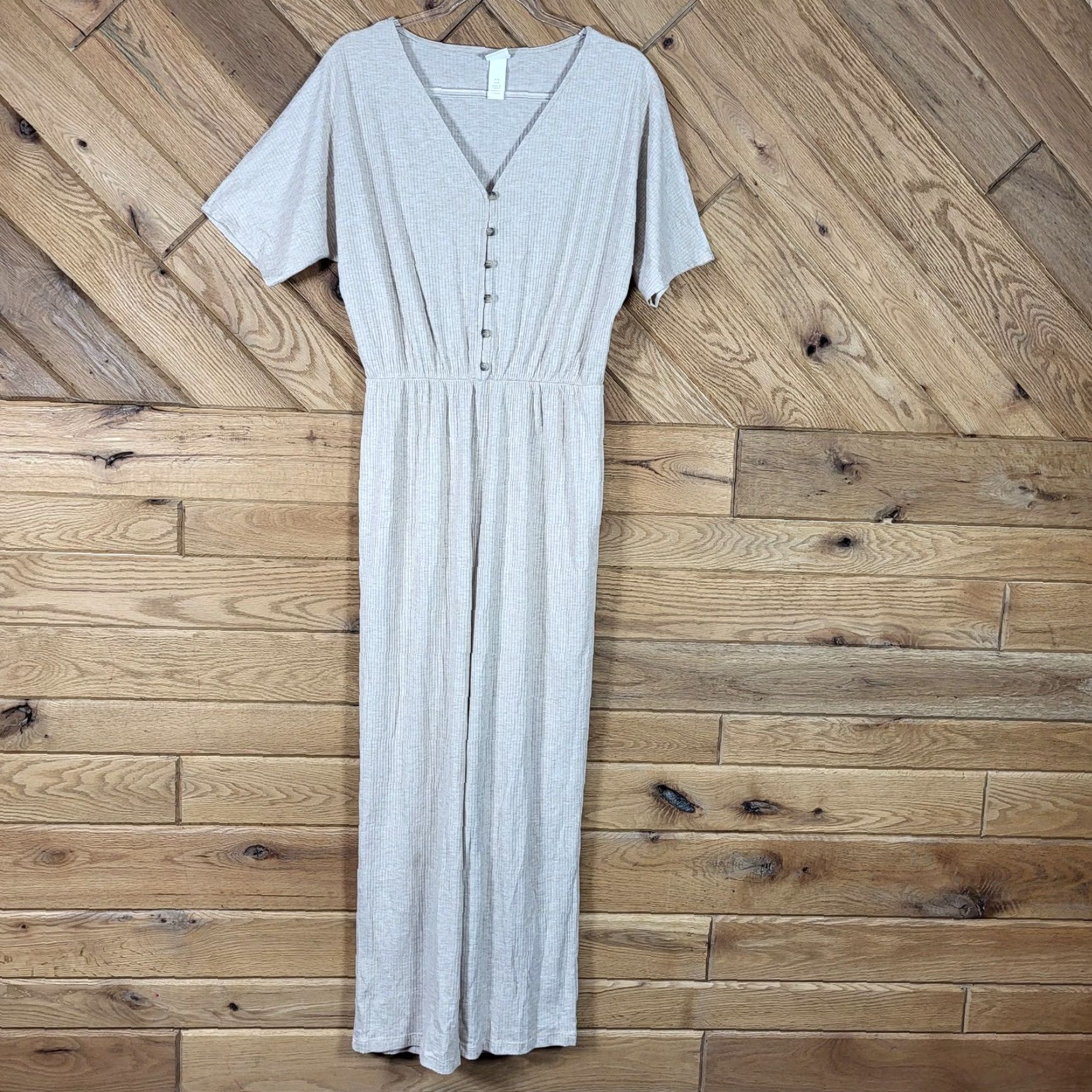 H&M H&M Womens Beige Short Sleeve Button Front Jumpsuit Size M V-Neck Ribbed Casual Shirt? Size 32" / US 10 / IT 46 - 6 Thumbnail