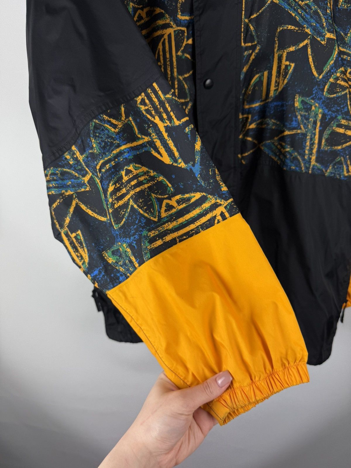 Adidas × Vintage Adidas VTG Overprinted Packable Light Windbreaker Jacket Size US M / EU 48-50 / 2 - 8 Thumbnail