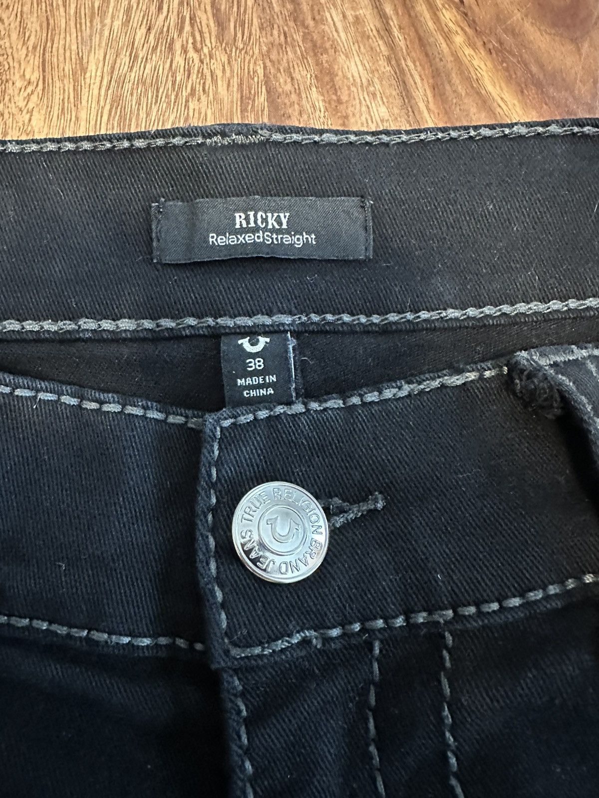 True Religion TRUE RELIGION RICKY STRAIGHT GREY ON BLACK JEANS Size US 38 / EU 54 - 3 Thumbnail