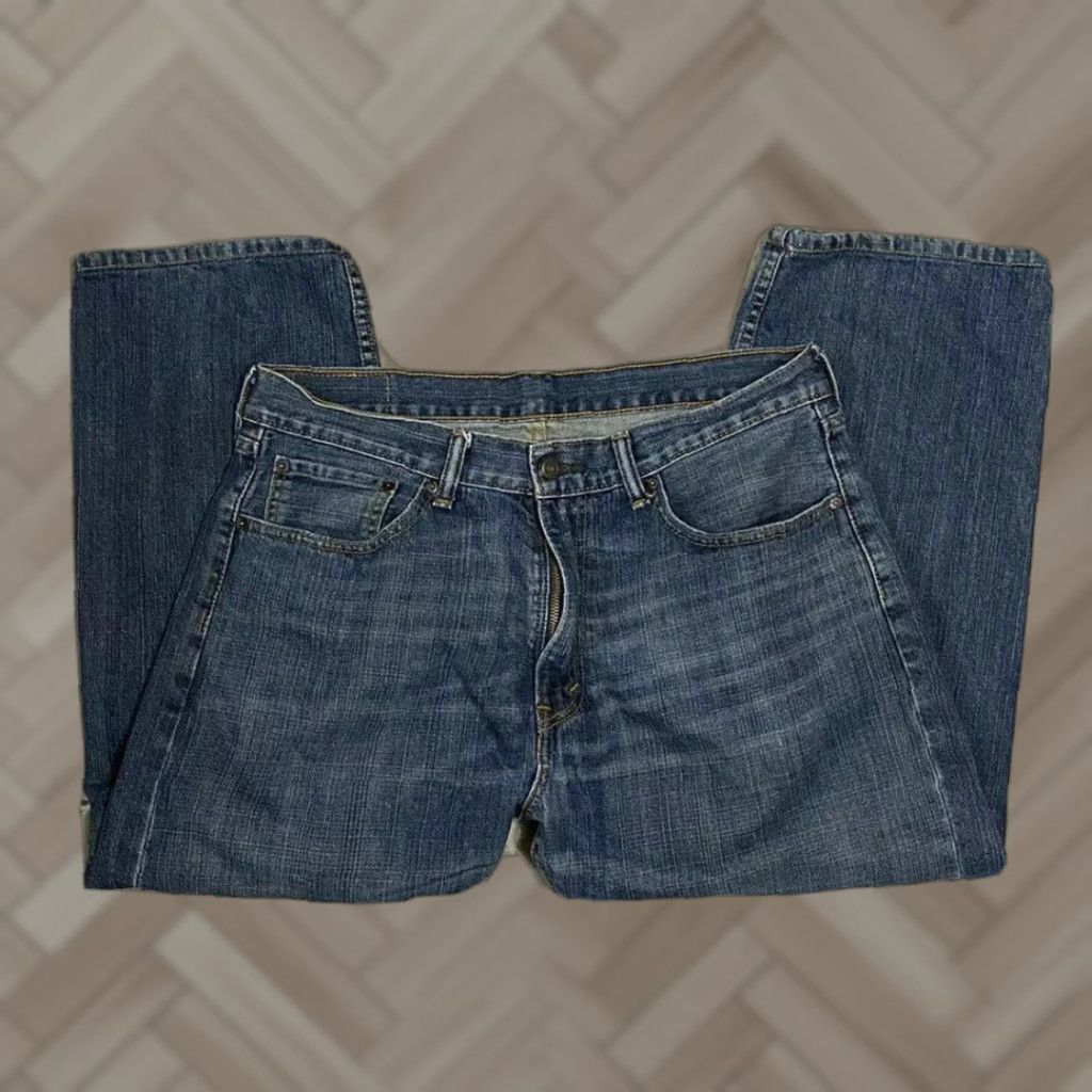 Levi's Levi's 505 Men's Regular Fit Straight Leg Blue Jeans Medium Wash Denim 36 x 23.5 Size US 36 / EU 52 - 1 Thumbnail