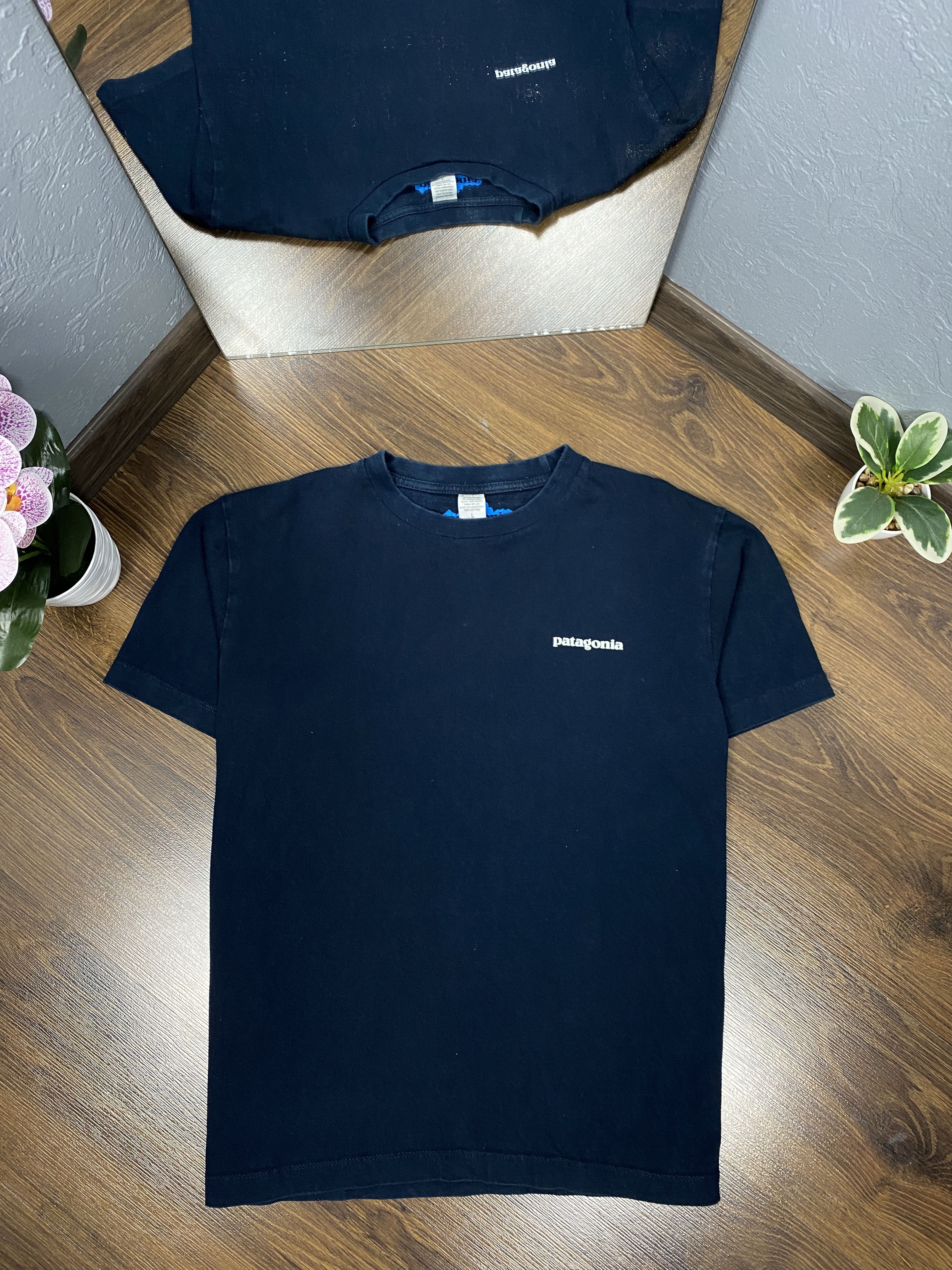Patagonia Patagonia Vintage Mens Crew Neck T-Shirt Size US L / EU 52-54 / 3 - 4 Thumbnail