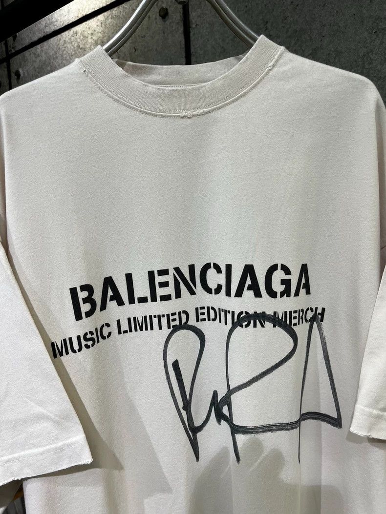 Balenciaga Balenciaga Beige loose short sleeve Size US M / EU 48-50 / 2 - 2 Thumbnail