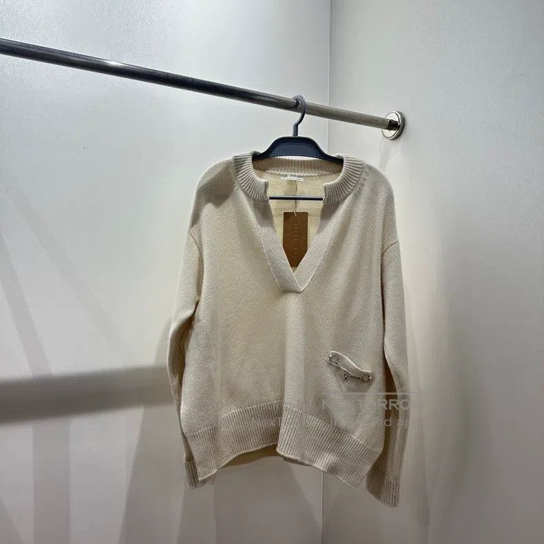 Hermes Hermes Horsebit Cashmere V-Neck Knit Top Size XS / US 0-2 / IT 36-38 - 1 Thumbnail