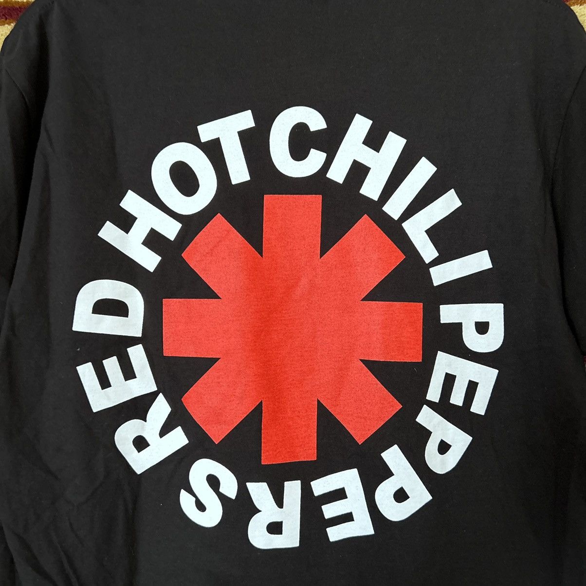 Band Tees Red Hot Chili Peppers Unlimited Love Tee Shirt Size US M / EU 48-50 / 2 - 6 Thumbnail