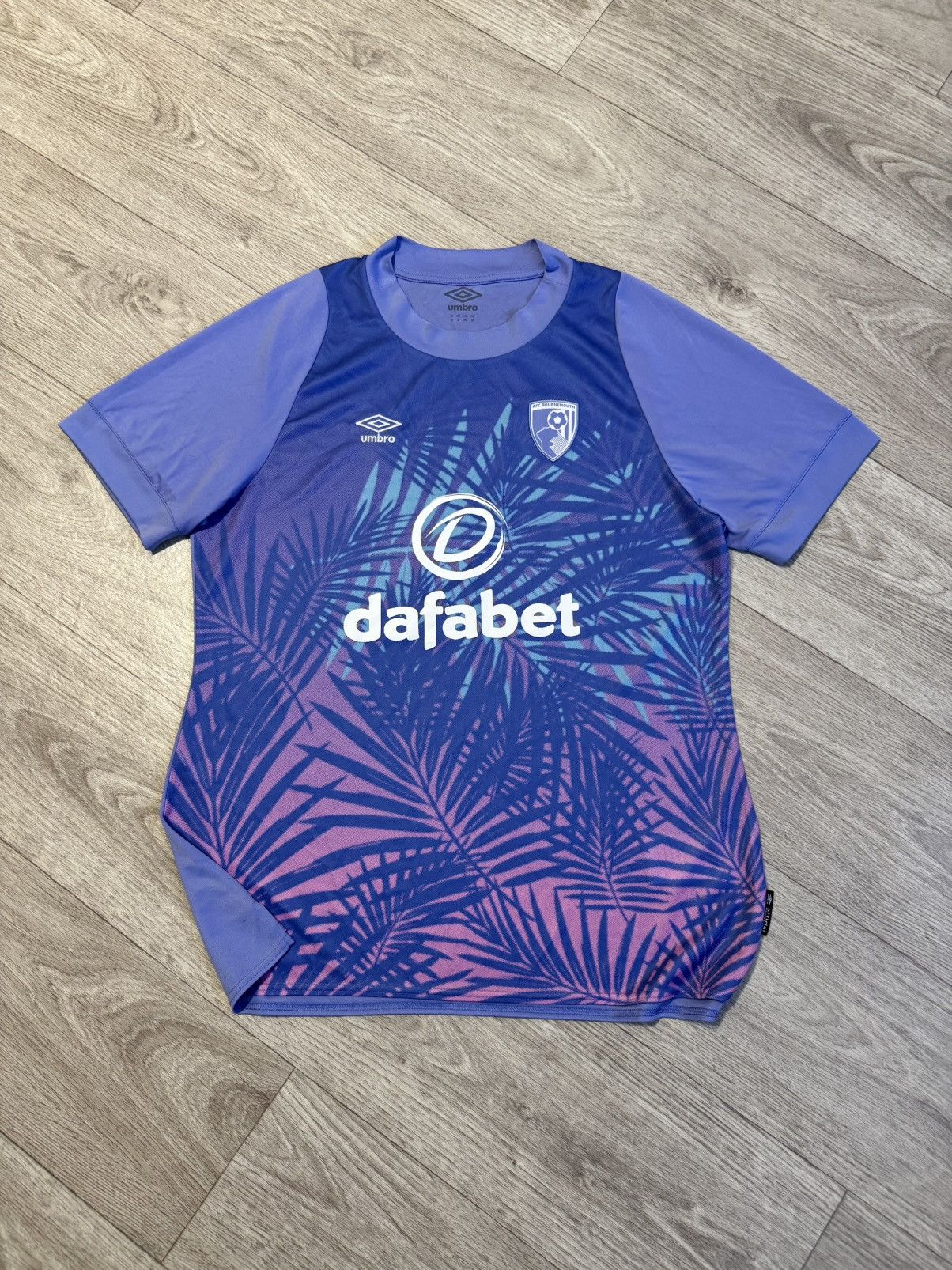 Umbro 🔷Umbro AFC Bournemouth 2022/23 Soccer jersey🔷 Size US XL / EU 56 / 4 - 1 Thumbnail