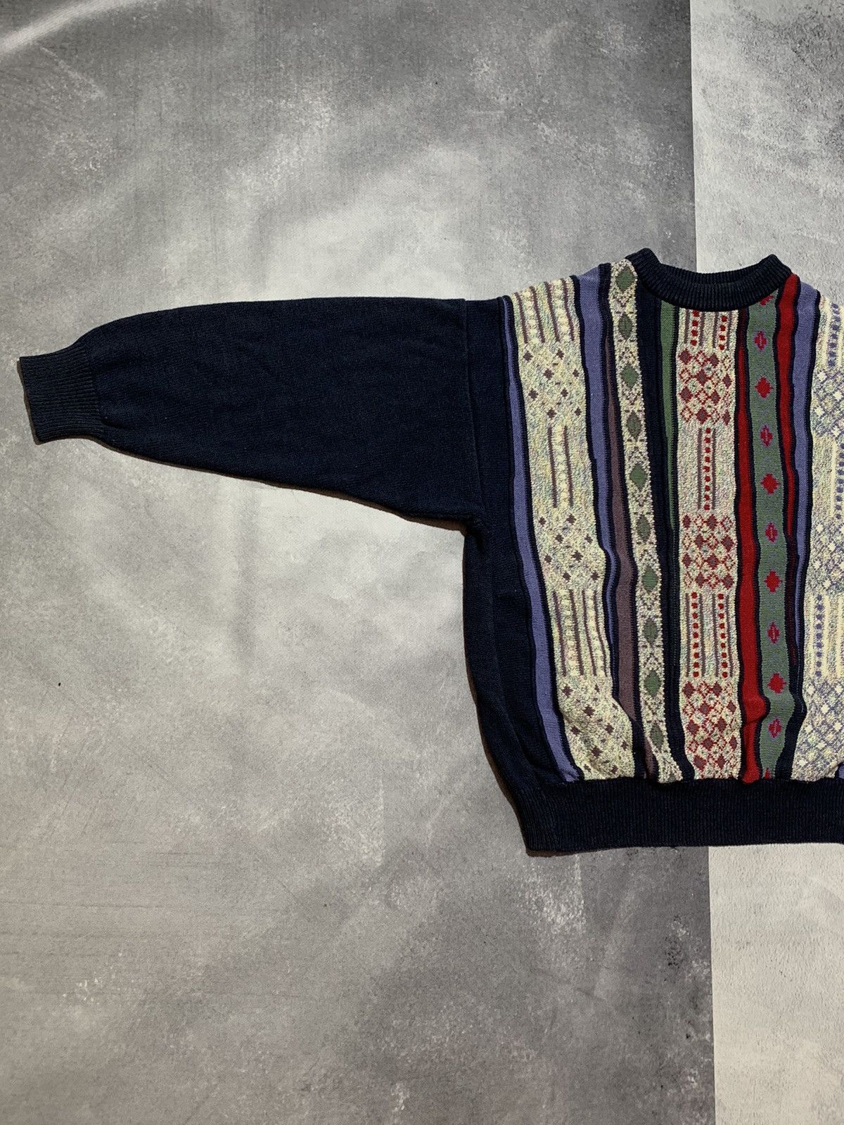 Vintage Vintage 90s striped Coogi style sweater streetwear size M Size US M / EU 48-50 / 2 - 3 Thumbnail
