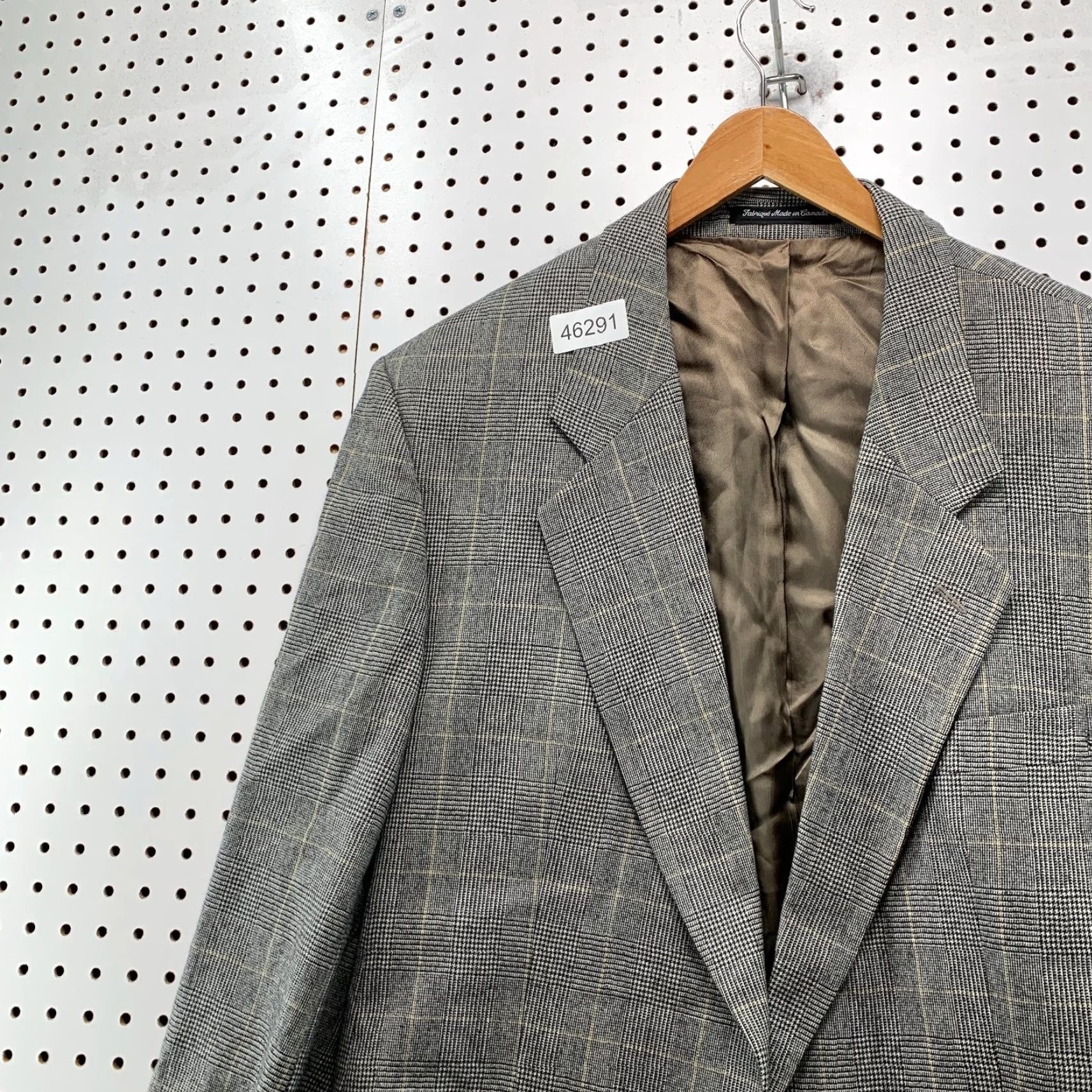 Vintage VINTAGE Bachrach Wool Sports Coat Blazer 44/46 Gray Plaid Canada Jacket Mens Blazer Wool Tweed Notch Lapel Vintage Size 44R - 7 Thumbnail