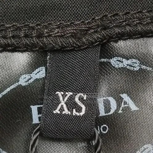 Prada Prada XS Solid Cotton Logo Tank Top. Size US XS / EU 42 / 0 - 6 Thumbnail