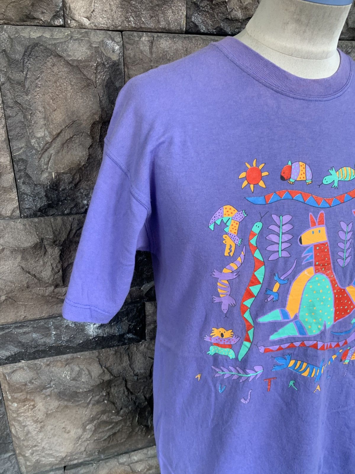 Arts & Science Vintage 90s Viva La Wombat Australian Art T shirt Size US M / EU 48-50 / 2 - 5 Thumbnail