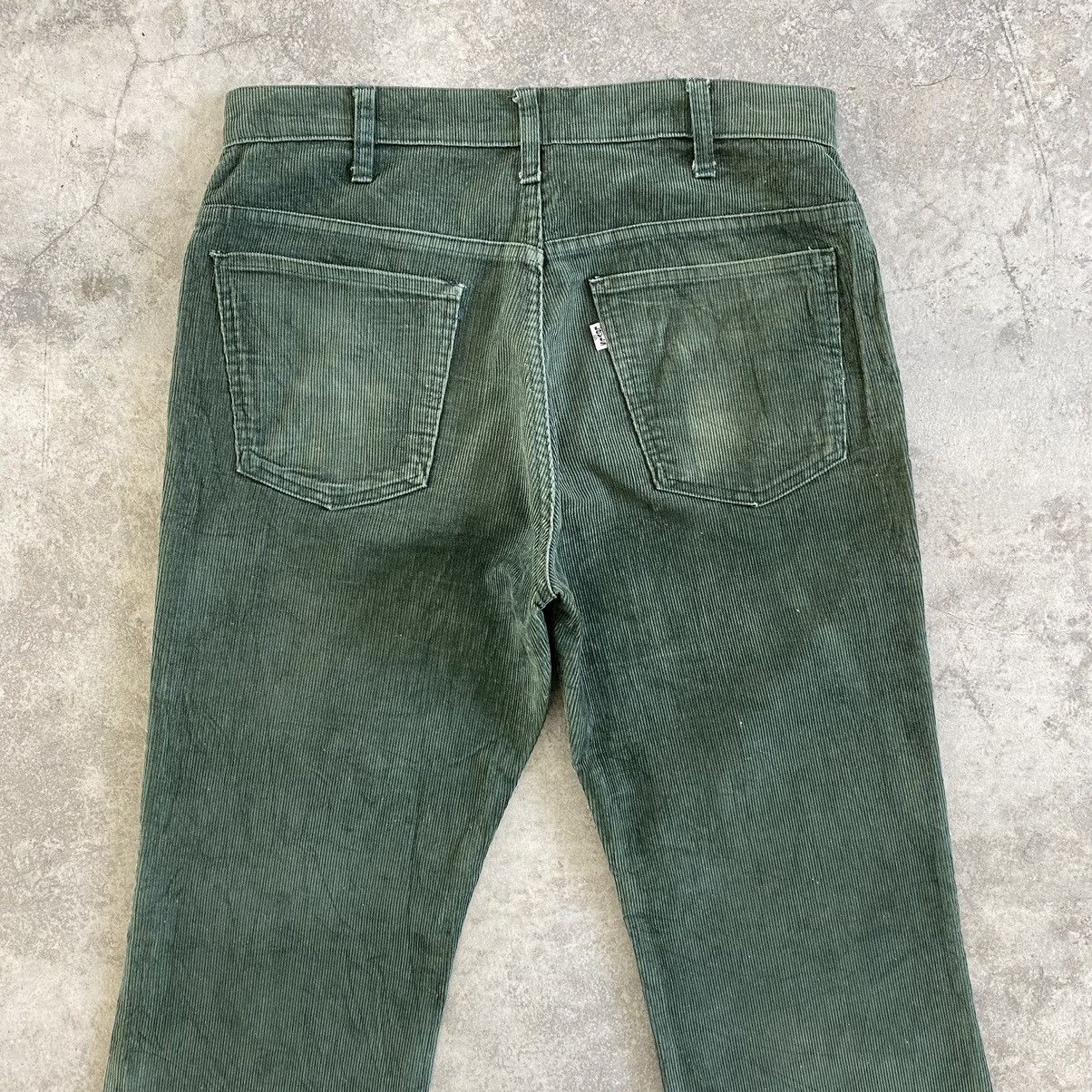 Levi's Vintage 1973 Levis 646 Faded Green Corduroy Flared Jeans Size US 31 - 15 Thumbnail