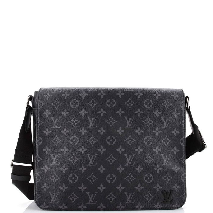 LOUIS VUITTON District MM Monogram Eclipse Messenger Bag Black