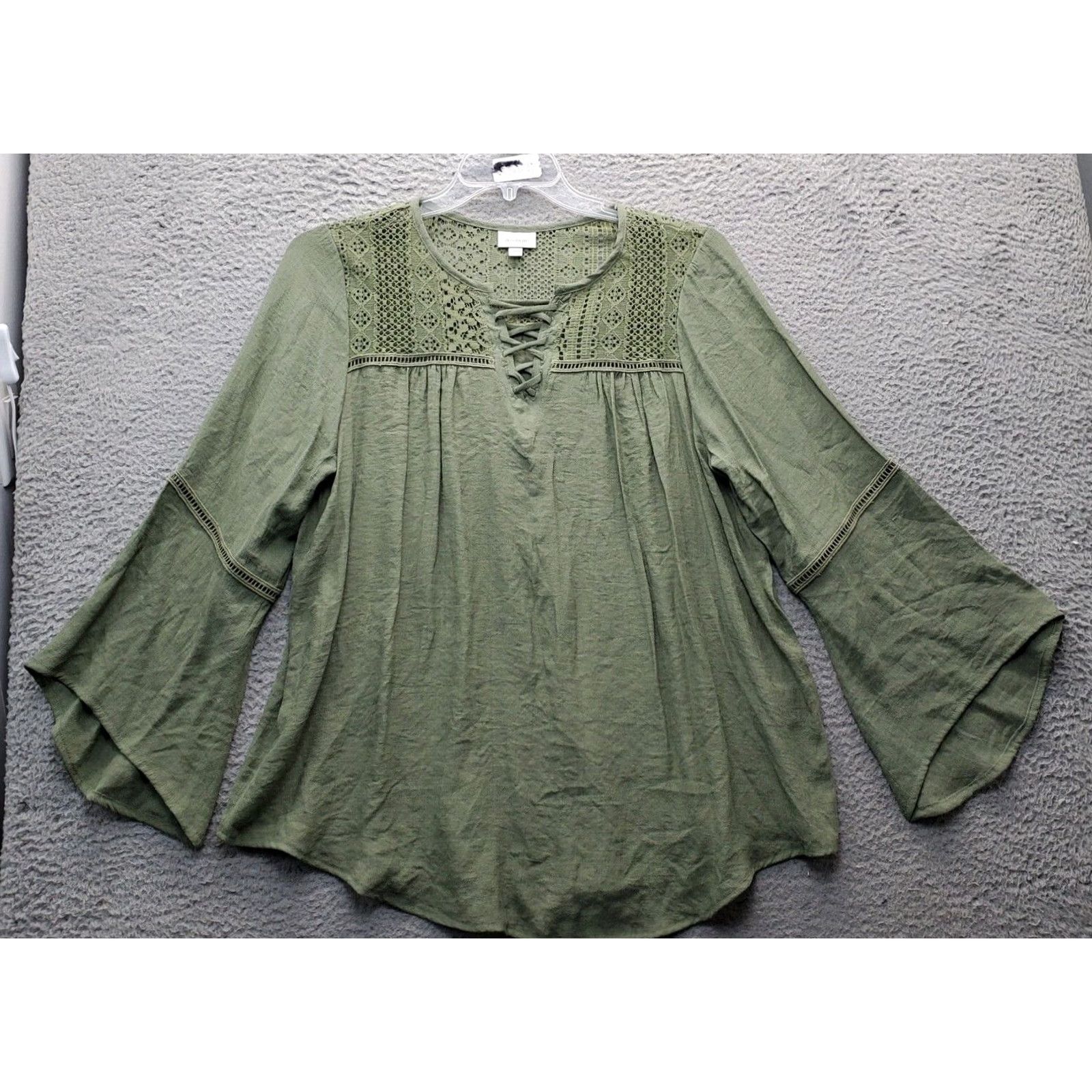 Avenue Avenue Womens Blouse Top Green Size 14/16 Pleated Lace Up V-Neck Casual Pullover Shirt Size XL / US 12-14 / IT 48-50 - 2 Thumbnail