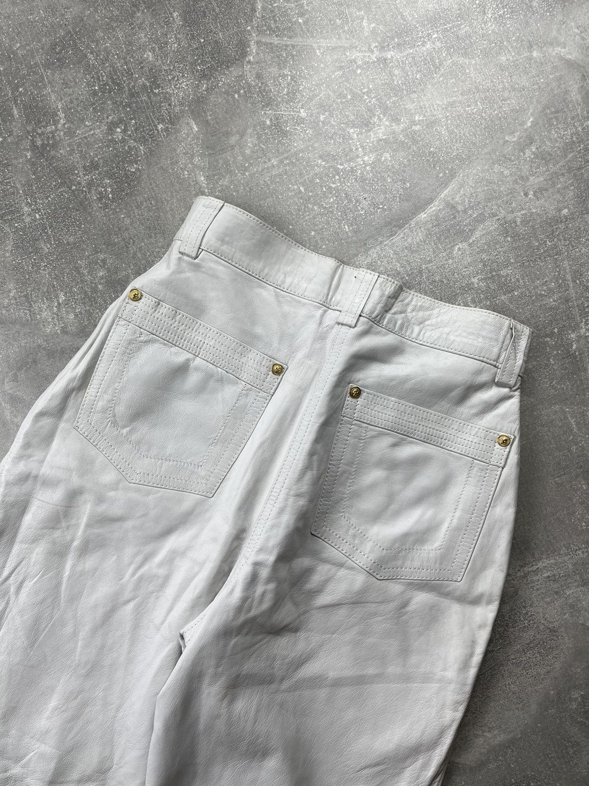 Versace Versus Gianni Versace Vintage 90s White Leather Pants Size 27" / US 4 / IT 40 - 10 Thumbnail
