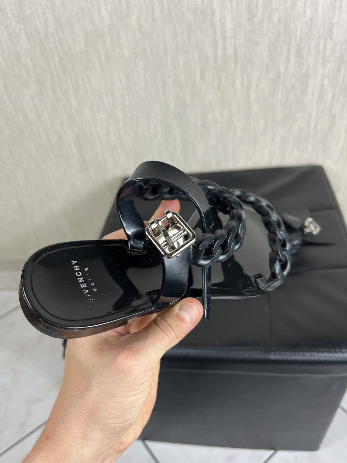Designer × Givenchy Givenchy Paris chain sandals luxury flats flip flops Size US 7.5 / IT 37.5 - 3 Thumbnail