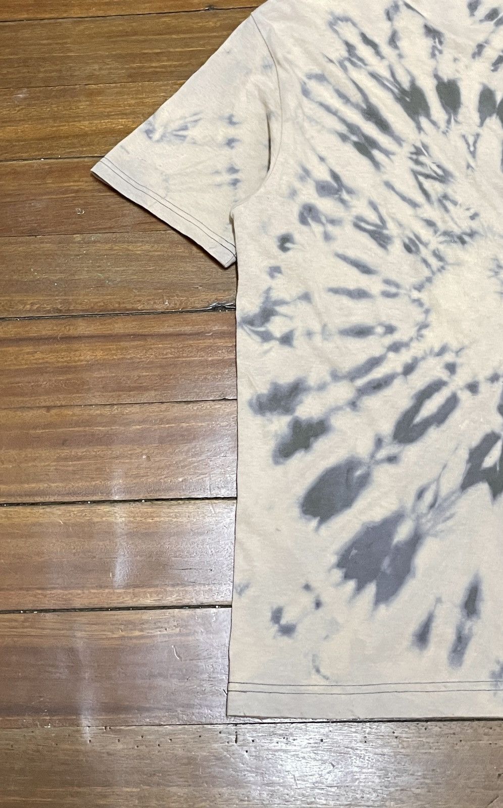 Undercover Very Rare Vintage Brand Undercoverism Tie Dye T-shirt 2000s Size US M / EU 48-50 / 2 - 7 Thumbnail