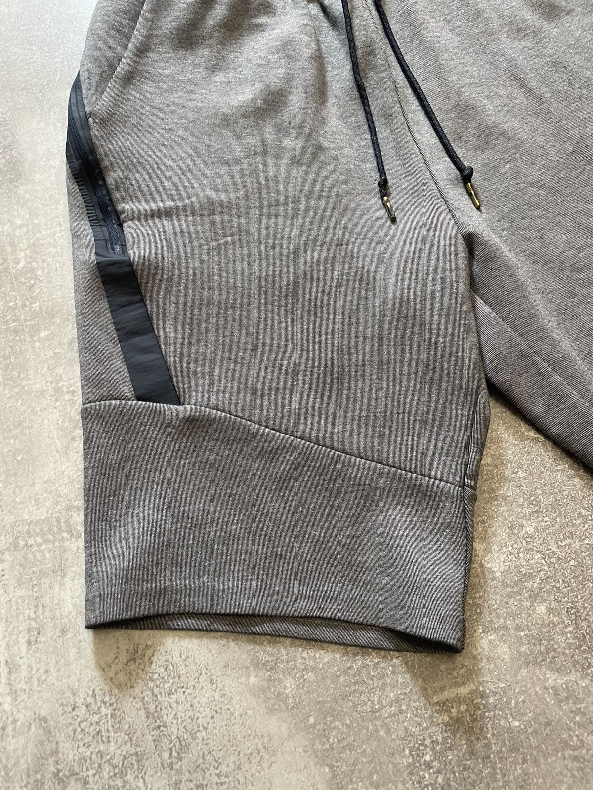 Nike Nike Tech Fleece Sweat Shorts Drill Size L Size US 34 / EU 50 - 3 Thumbnail