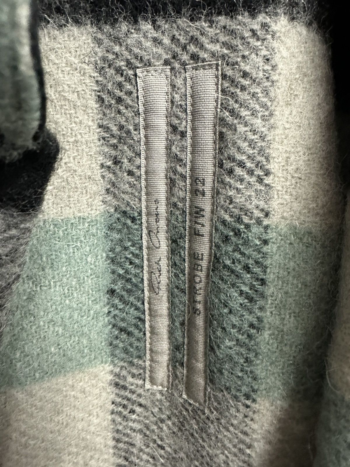 Rick Owens FW22 ‘STROBE’ Alpaca Plaid Jumbo Overshirt Size US L / EU 52-54 / 3 - 9 Thumbnail