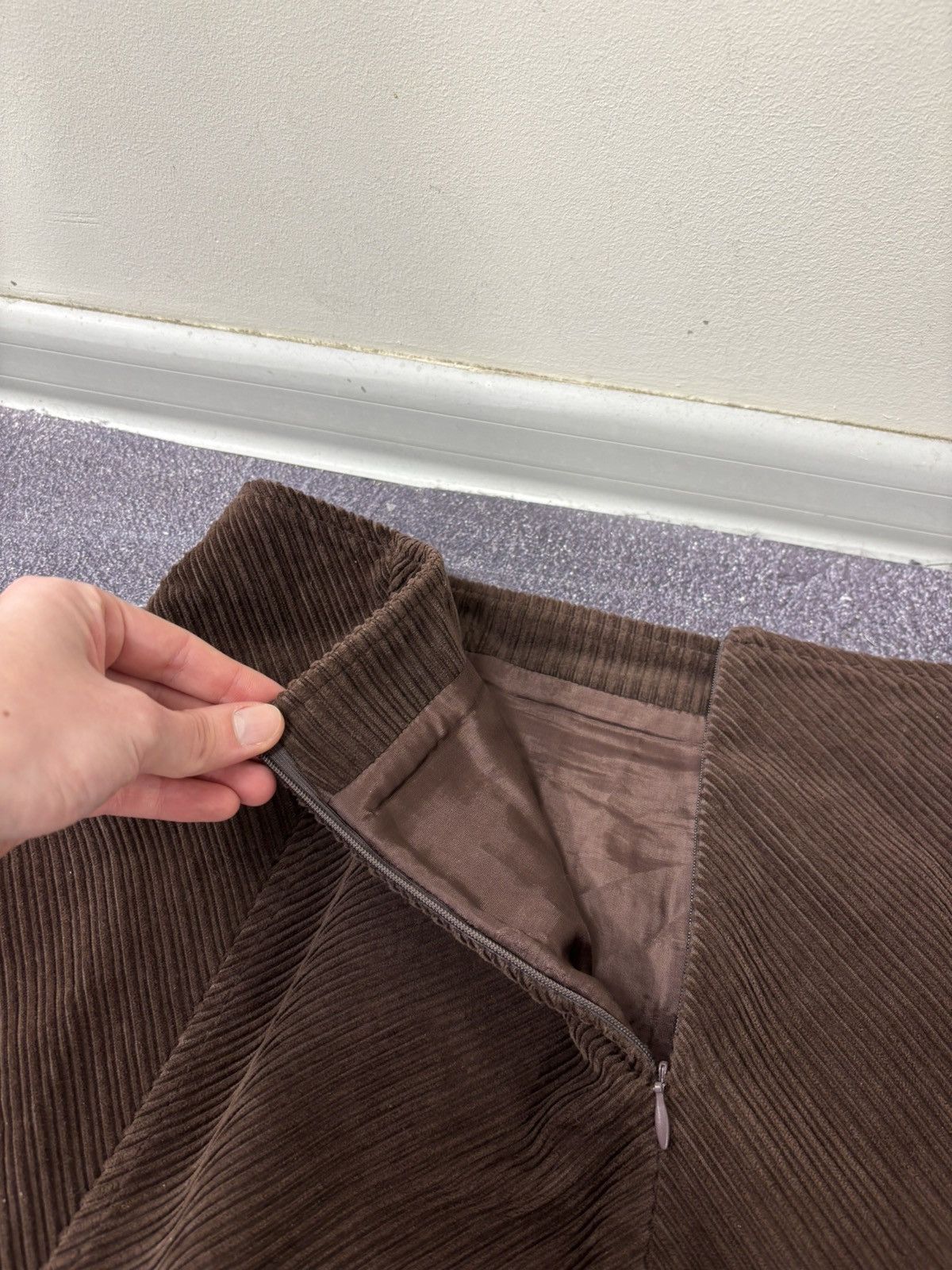 Missoni Missoni Vintage Women’s Brown Corduroy A-Line Midi Skirt Size 34" / US 12 / IT 48 - 13 Thumbnail