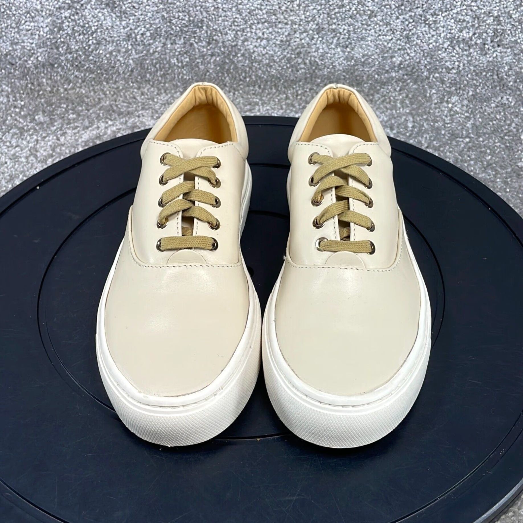 Nisolo Nisolo Elayna Sneaker Womens Size 5 Beige Leather Size US 5 / IT 35 - 2 Thumbnail