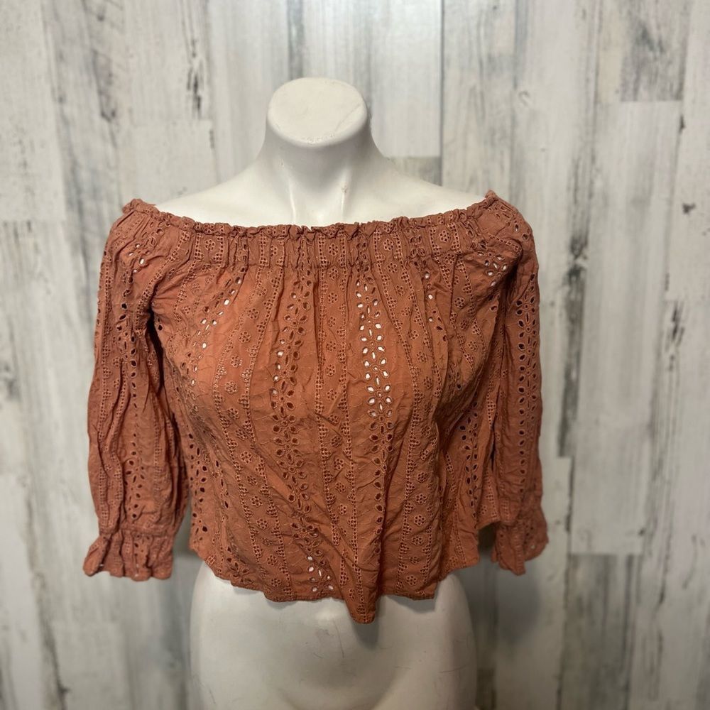 Forever 21 Forever 21 Rust Eyelet Off Shoulder Blouse Women’s M Boho Pe Size M / US 6-8 / IT 42-44 - 1 Thumbnail