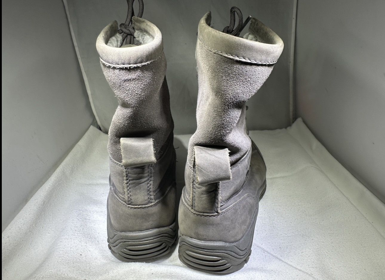Ugg PreOwned UGG Women's 7 Adirondack Grey Boots II Luxe Quilt Size US 7 / IT 37 - 4 Thumbnail