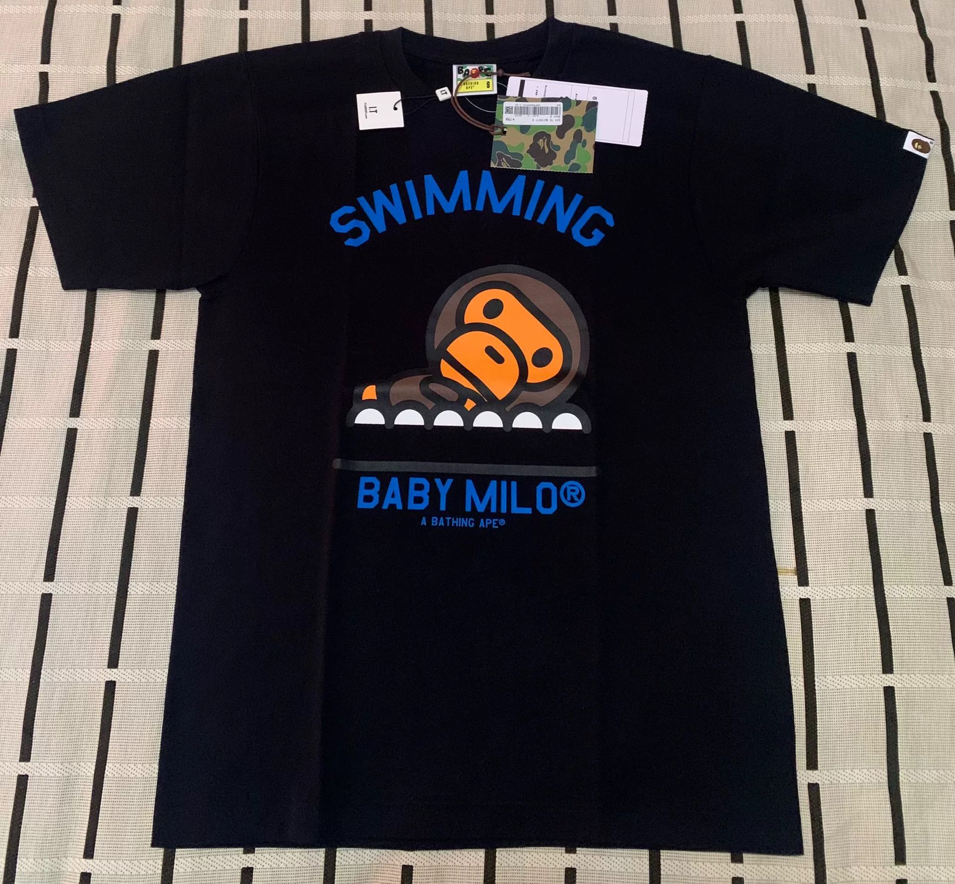 Bape Bape T-Shirt S Men Size US S / EU 44-46 / 1 - 1 Thumbnail