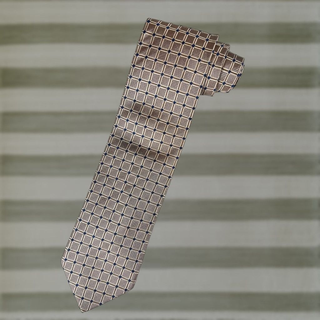 Ermenegildo Zegna VINTAGE Ermenegildo Zegna Men's Silk Tie Geometric Textured Made in Italy Size ONE SIZE - 1 Thumbnail