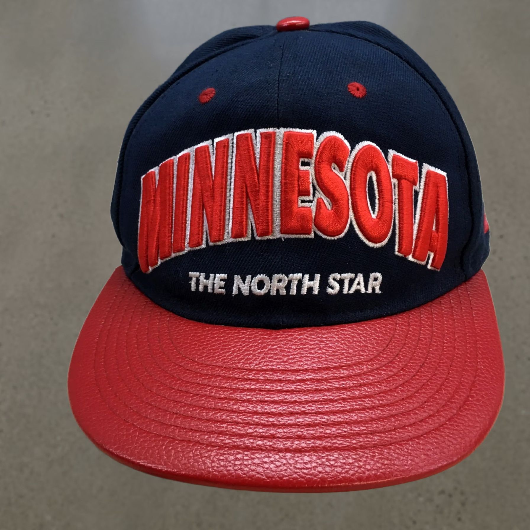 Vintage Malaki Minnesota The North Star Snapback Cap Hat Mens One Size Blue Star Theme Adjustable Cap Size ONE SIZE - 1 Thumbnail